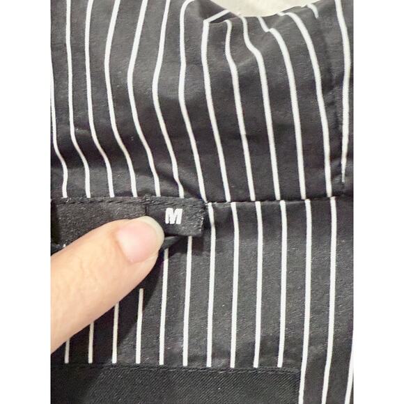 Oakley Gretchen Bleiler Signature Series Loose Fit Snowboard Jacket Women's M - Picture 3 of 5